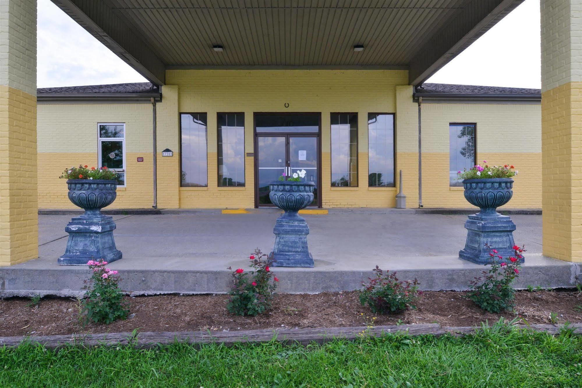 Motel 6-Grand Rivers, Ky Екстериор снимка