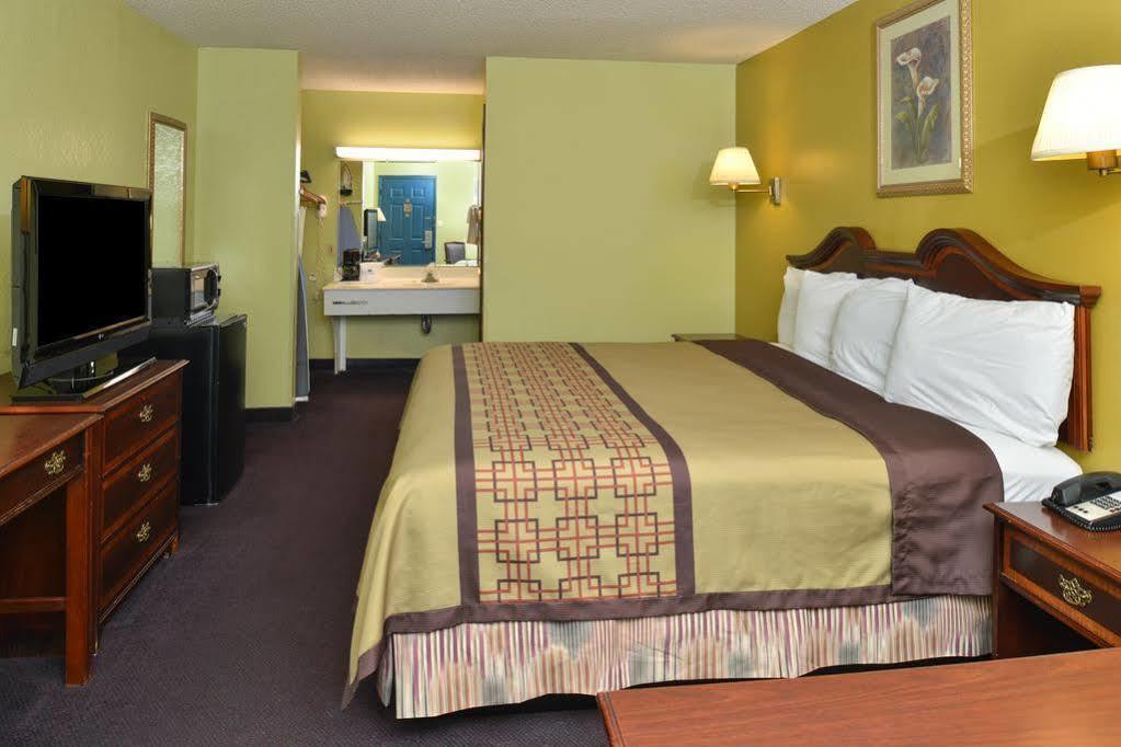 Motel 6-Grand Rivers, Ky Екстериор снимка